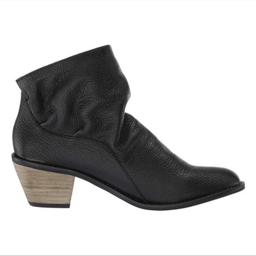 NWOT Anthropologie Kelsi Dagger Korben Leather Heel Black Ankle Boots Size 6.5